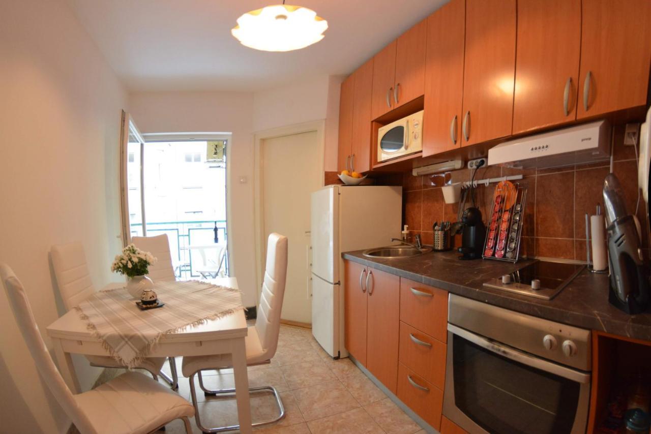 White Night City Center Apartman Belgrade Extérieur photo