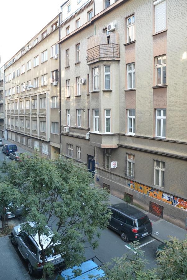 White Night City Center Apartman Belgrade Extérieur photo